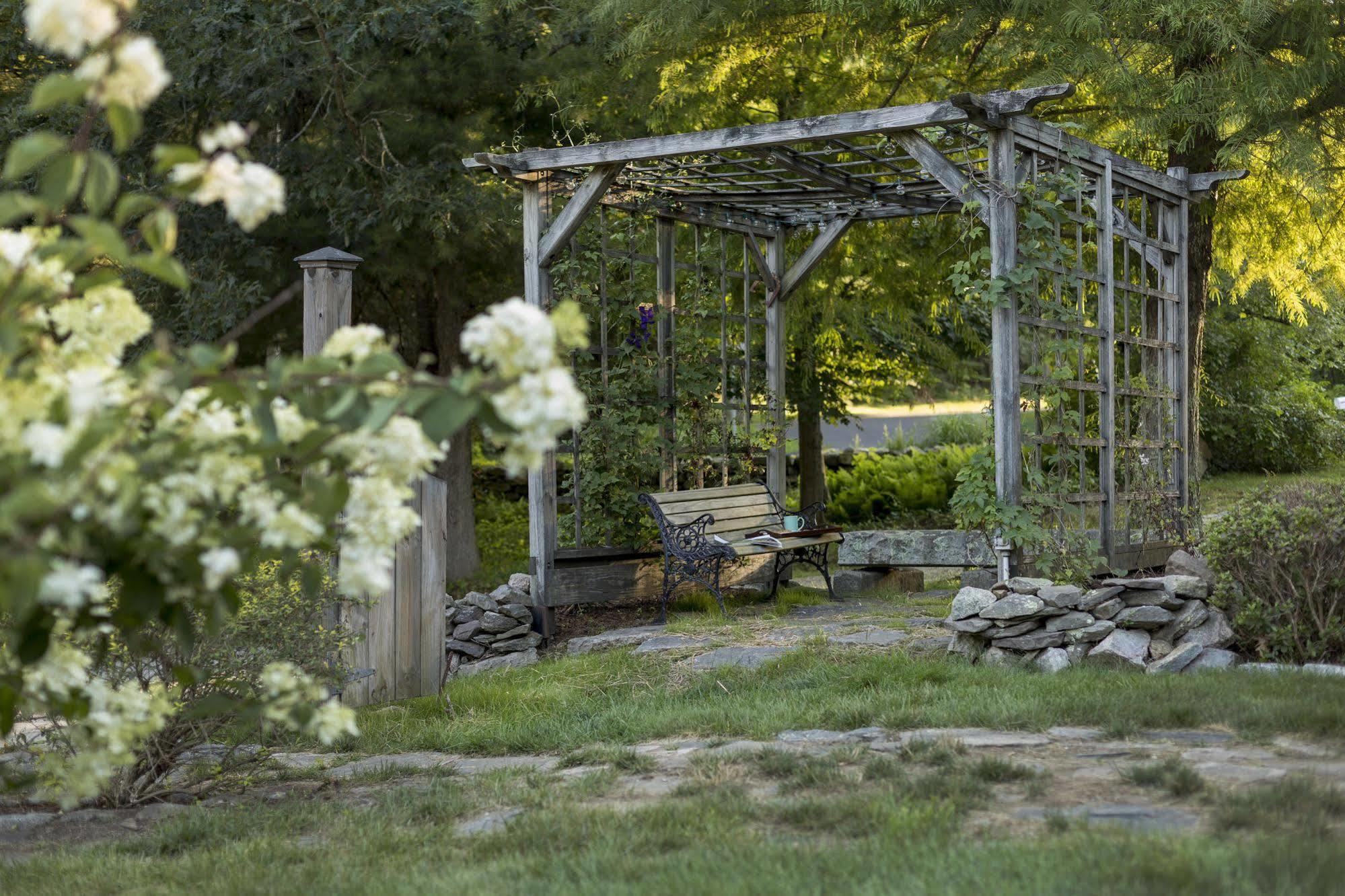 Abbey'S Lantern Hill Inn Ledyard Center Exteriör bild
